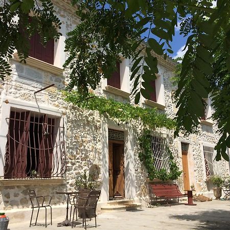 Mas Moineau Bed & Breakfast Mezoargues ภายนอก รูปภาพ