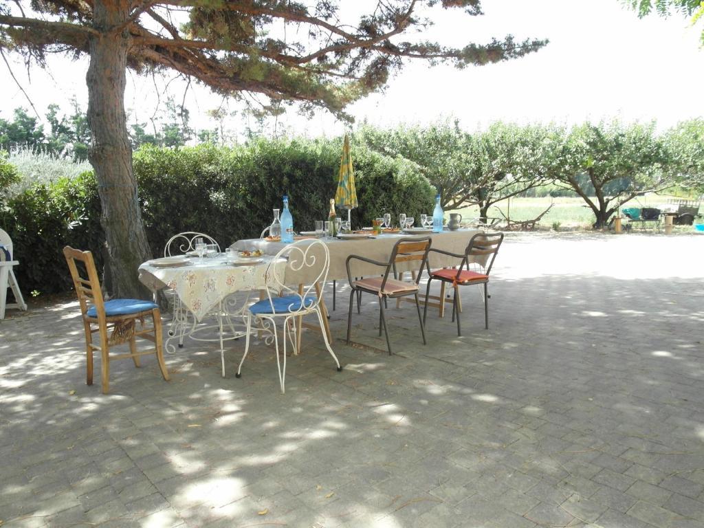 Mas Moineau Bed & Breakfast Mezoargues ภายนอก รูปภาพ
