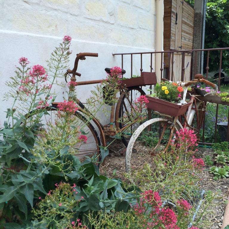 Mas Moineau Bed & Breakfast Mezoargues ภายนอก รูปภาพ