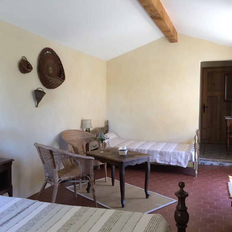 Mas Moineau Bed & Breakfast Mezoargues ห้อง รูปภาพ